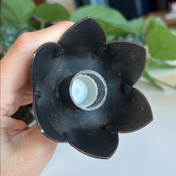 Vintage Floral Iron Metal Candle Holder - Picture 6 of 15